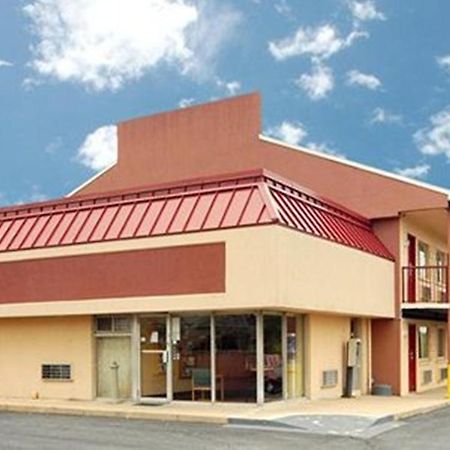 Econo Lodge Northeast Reading Buitenkant foto