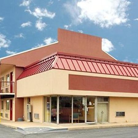 Econo Lodge Northeast Reading Buitenkant foto