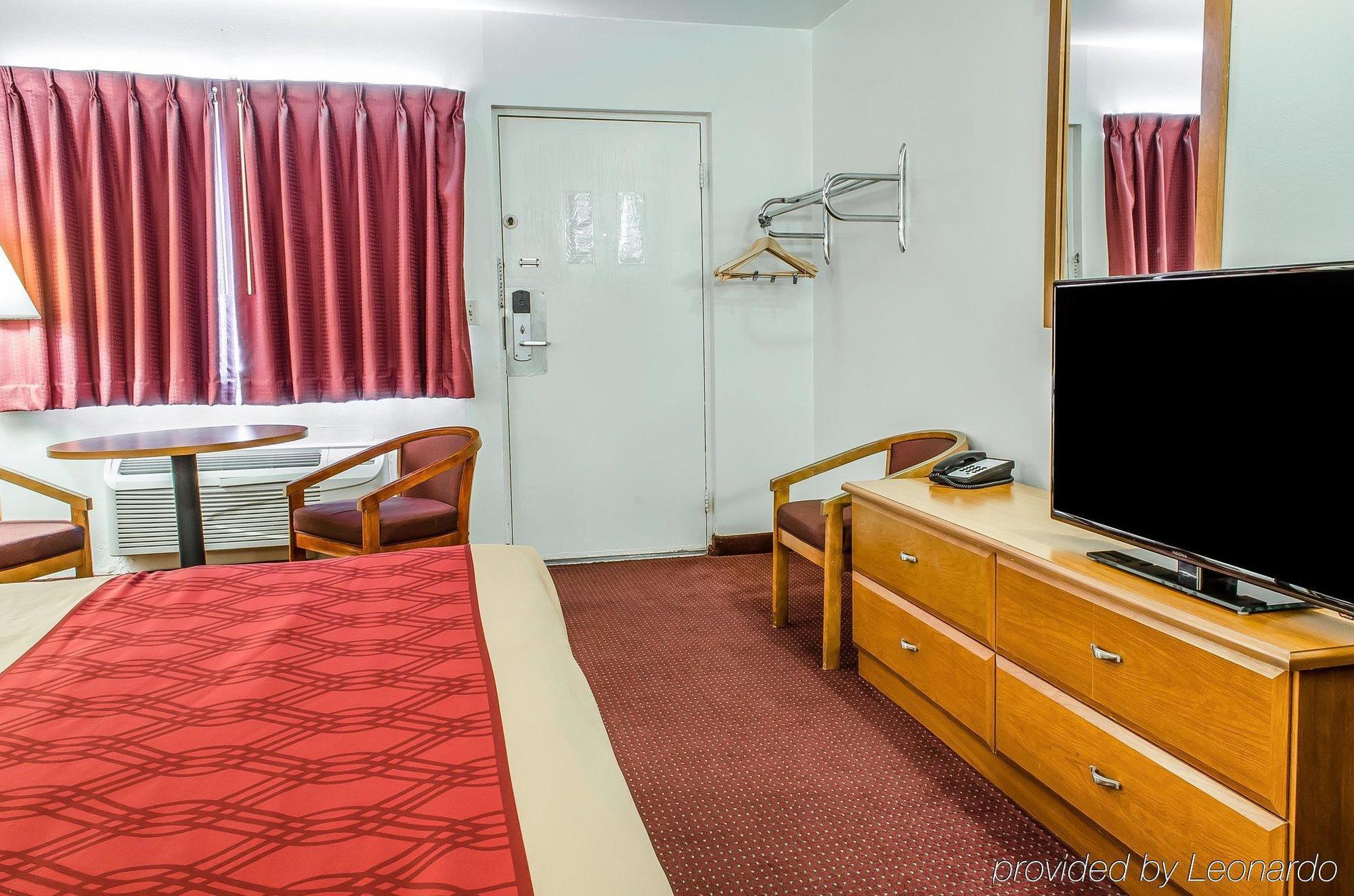 Econo Lodge Northeast Reading Buitenkant foto