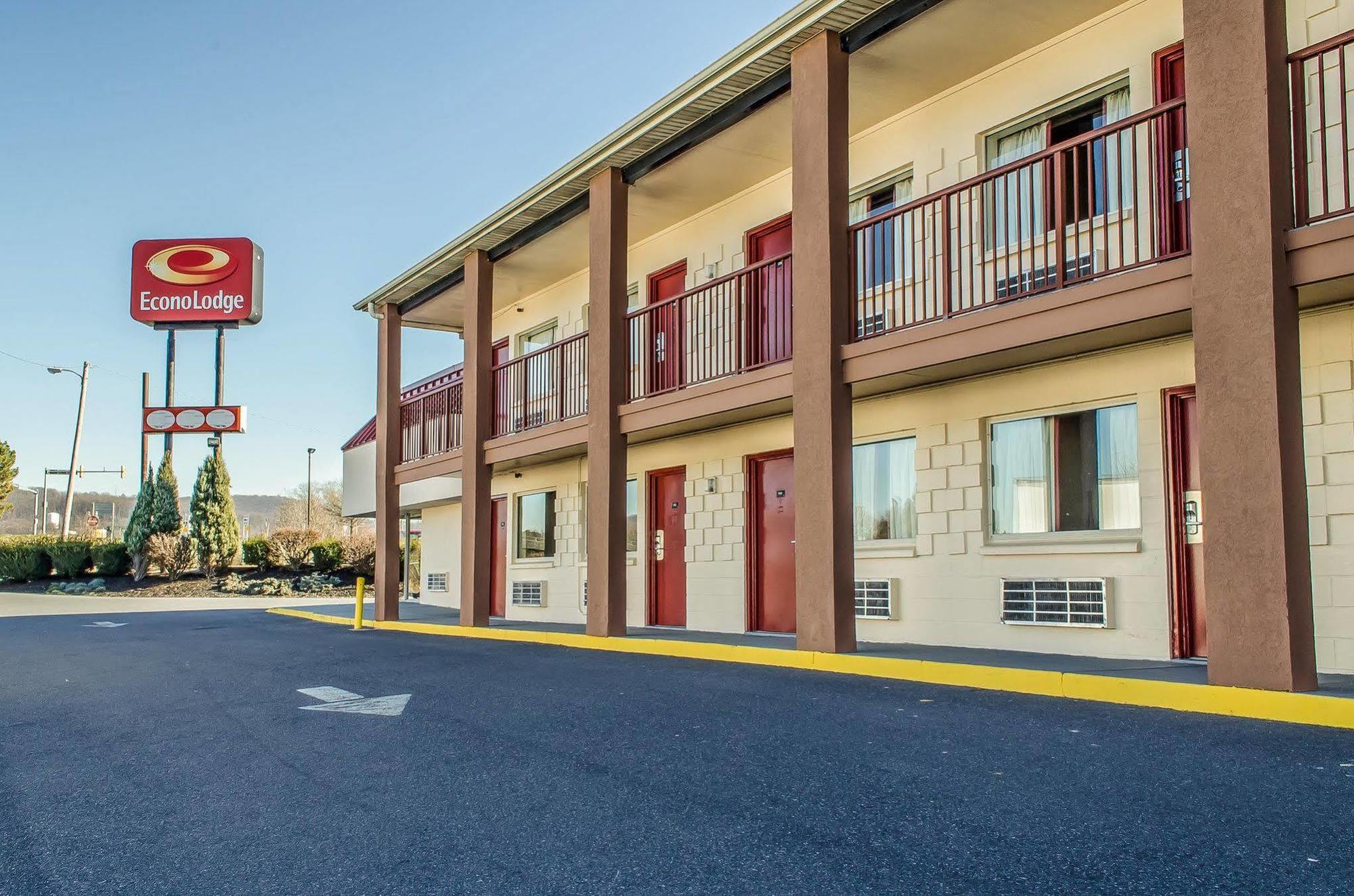 Econo Lodge Northeast Reading Buitenkant foto